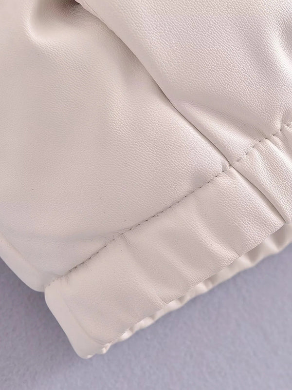 Effortlessly Elegant Garment with a Timeless Design