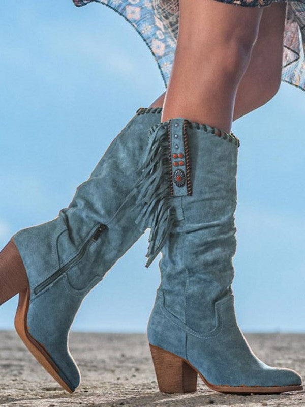 Well Tailored Boots with a Graceful Silhouette