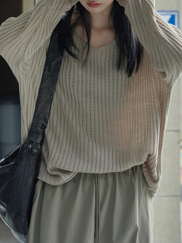 Effortlessly Elegant Sweater with a Timeless Design