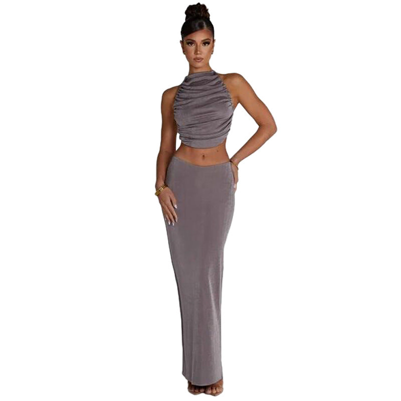 Well Tailored Garment with a Graceful Silhouette