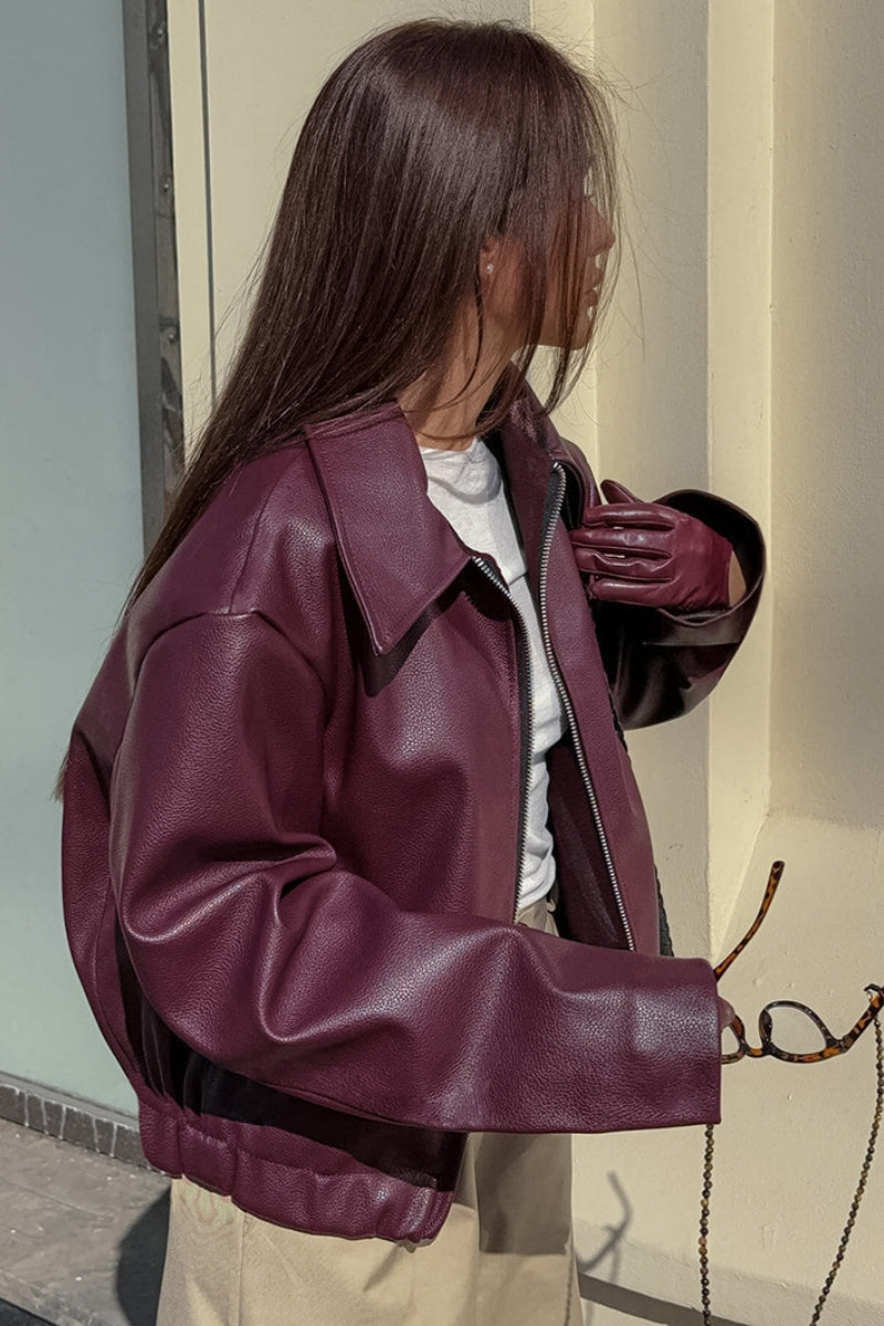 Effortlessly Elegant Jacket with a Timeless Design