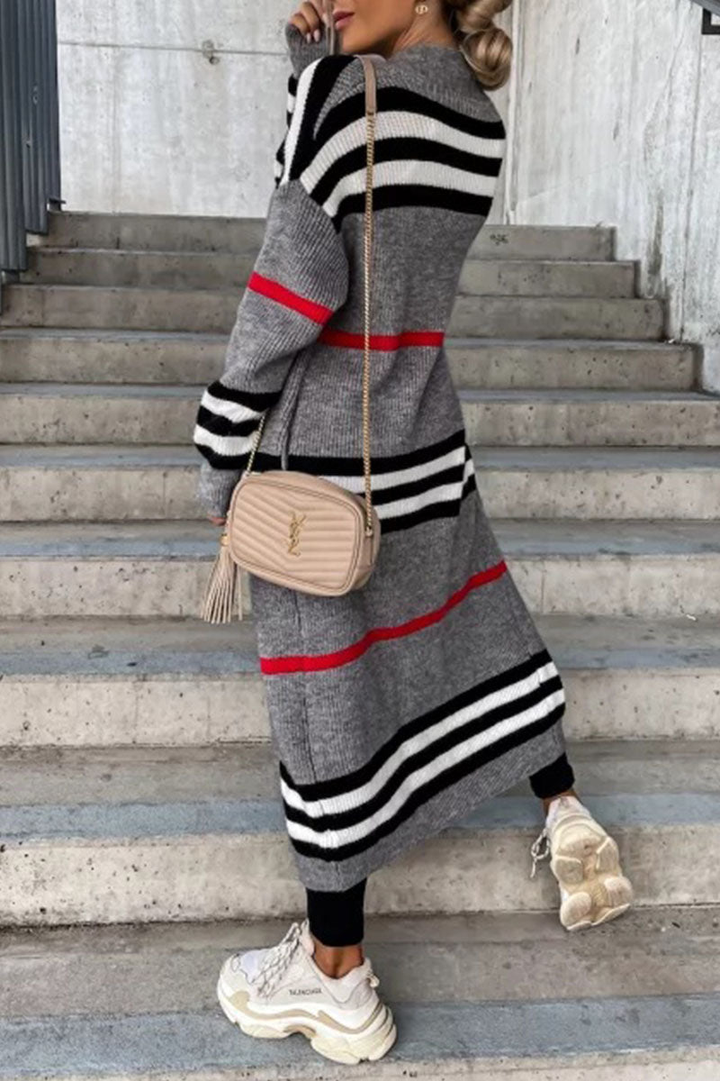 Effortlessly Elegant Cardigan with a Timeless Design
