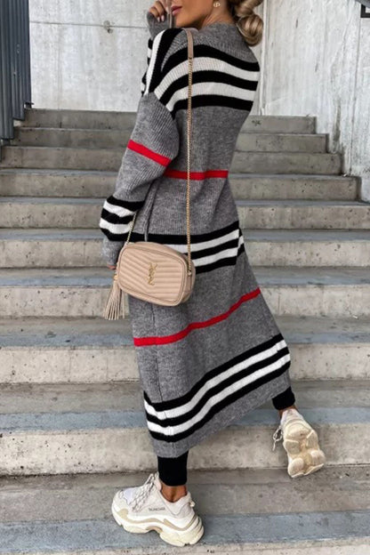 Effortlessly Elegant Cardigan with a Timeless Design