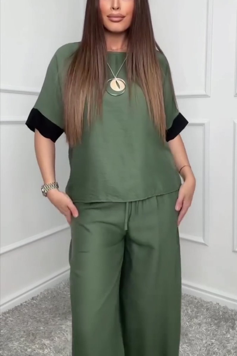 Gracefully Styled Garment for Any Occasion