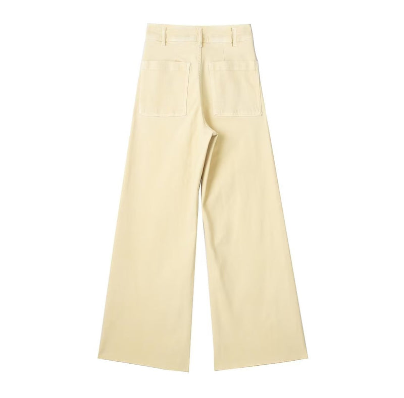Beautifully Finished Trousers in a Timeless Design