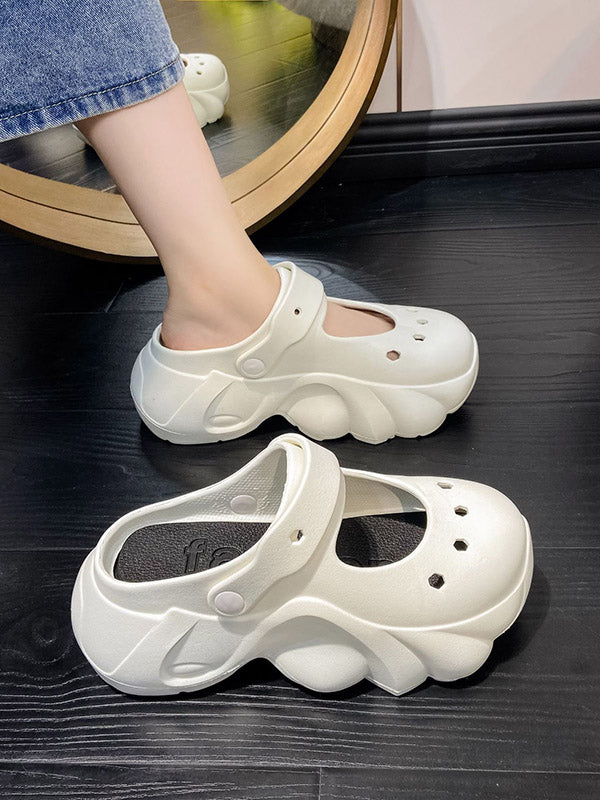 Classic Vintage & Enduringly Stylish Sandals