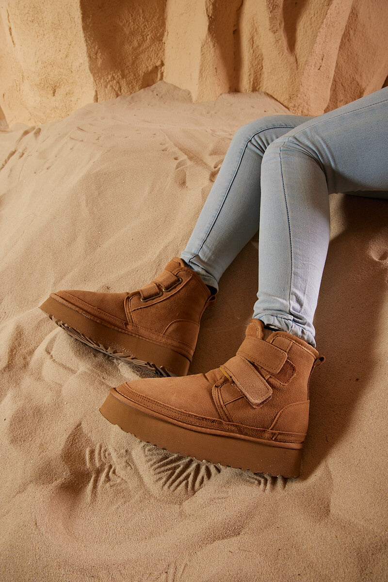 Beautifully Finished Boots in a Timeless Design