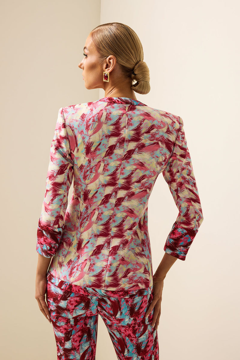 Effortlessly Elegant Garment with a Timeless Design