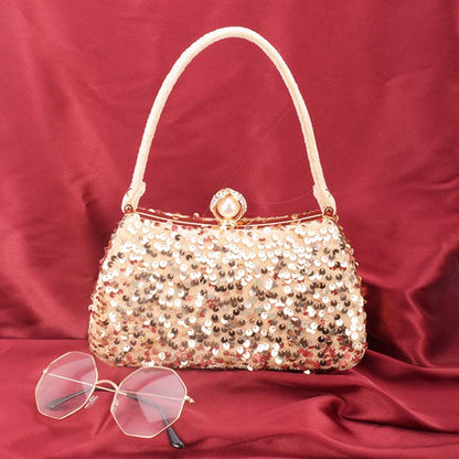 Beautifully Finished Bag in a Timeless Design