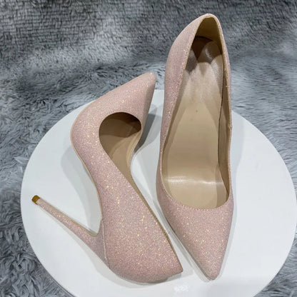 Well Tailored Shoes with a Graceful Silhouette