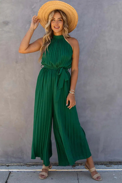 Sophisticated Garment with a Clean Classic Look