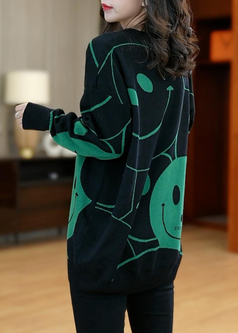 Effortlessly Elegant Sweater with a Timeless Design