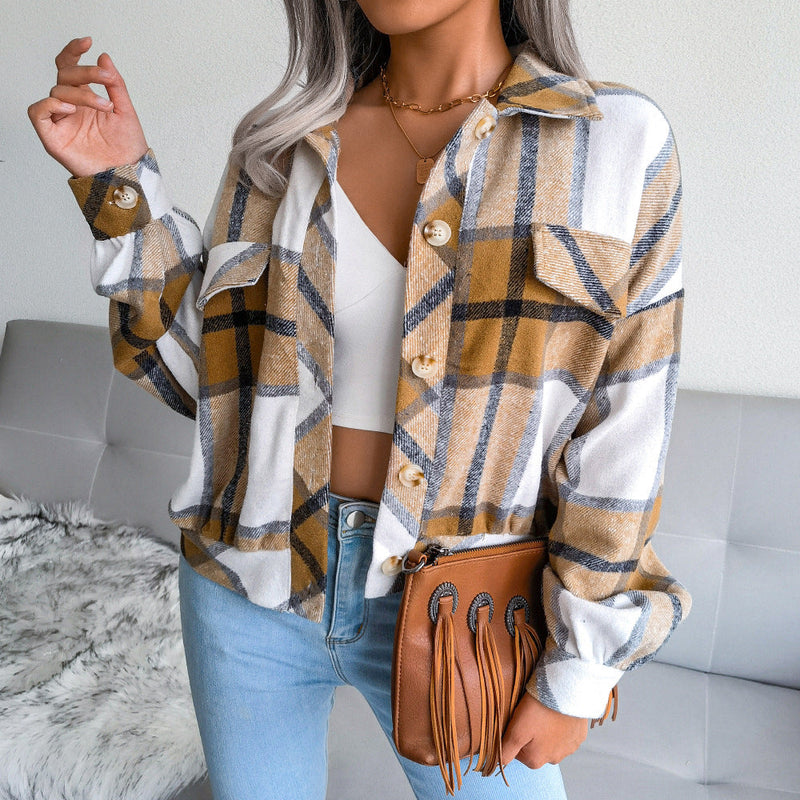 Well Tailored Jacket with a Graceful Silhouette