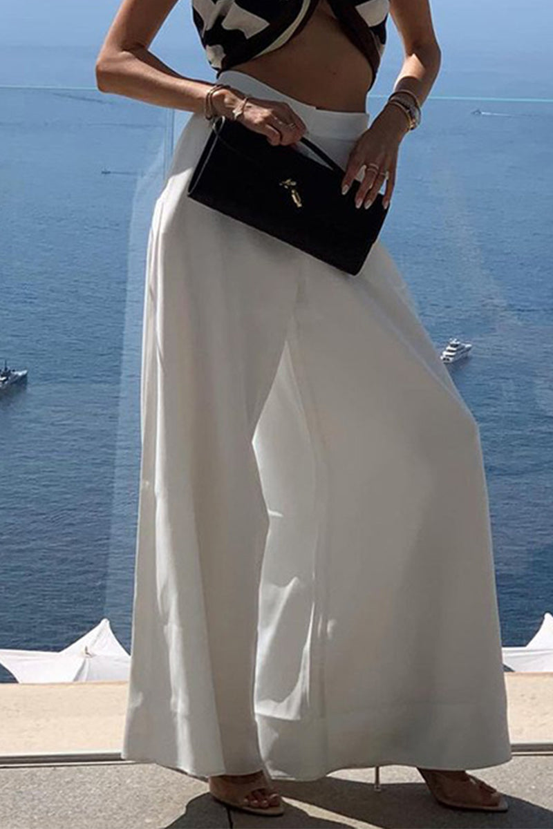 Sophisticated Garment with a Clean Classic Look