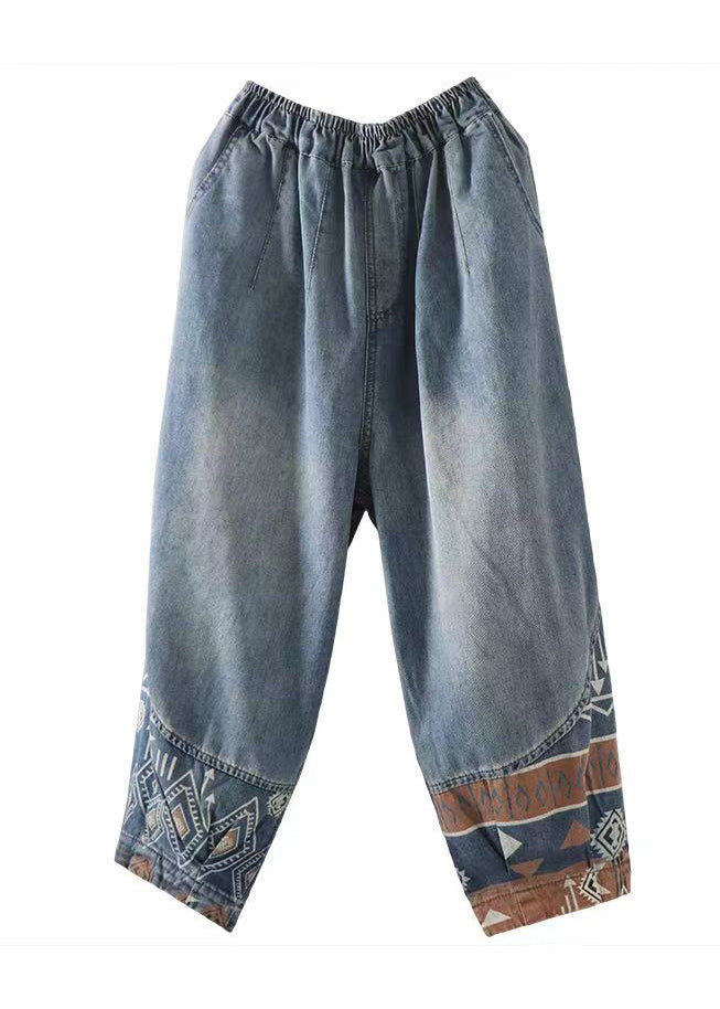 Effortlessly Elegant Pants with a Timeless Design