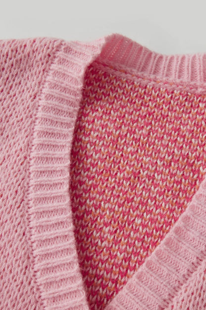 Effortlessly Elegant Cardigan with a Timeless Design