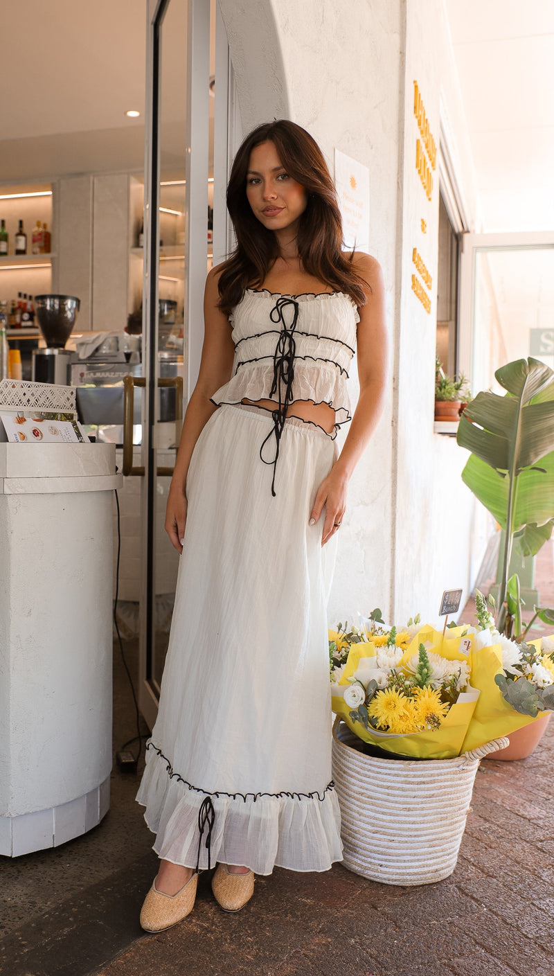 Beautifully Balanced Top with Timeless Character