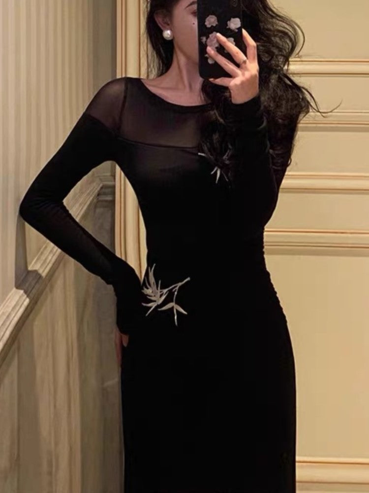 Effortlessly Elegant Dress with a Timeless Design