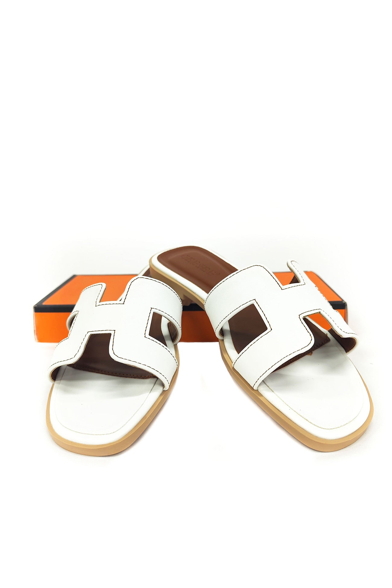 Elegantly Styled Sandals for Everyday Wear