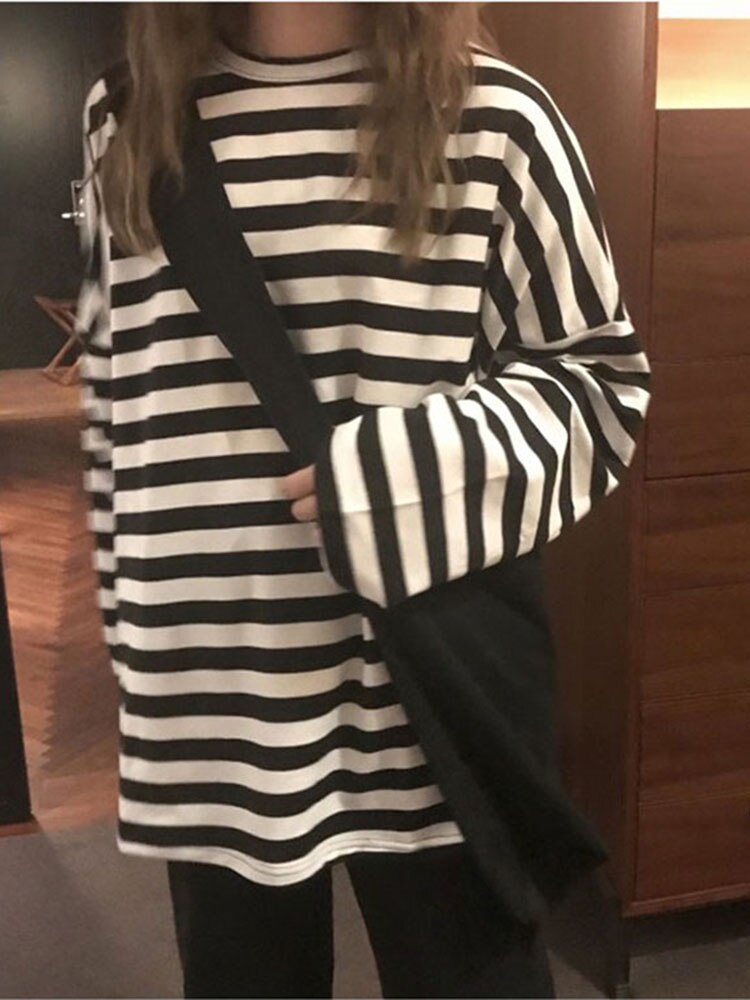 Classic Vintage T-Shirt with a Flattering Fit