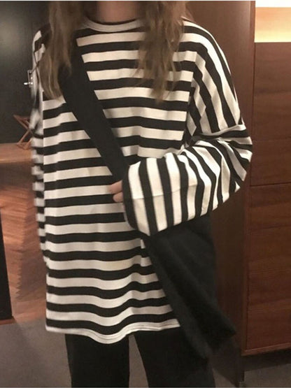 Classic Vintage T-Shirt with a Flattering Fit