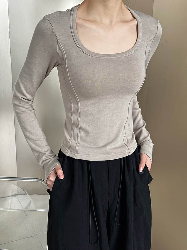 Well Tailored T-Shirt with a Graceful Silhouette