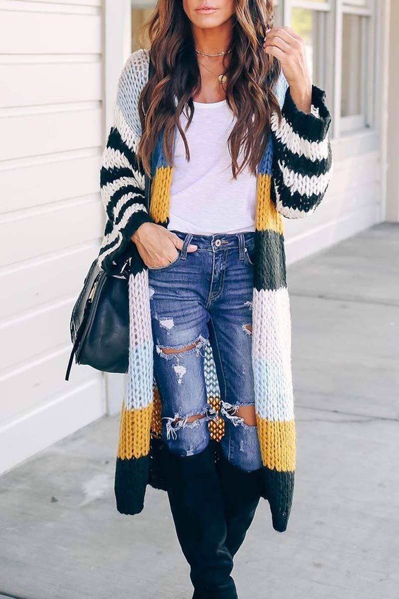 Effortlessly Elegant Cardigan with a Timeless Design