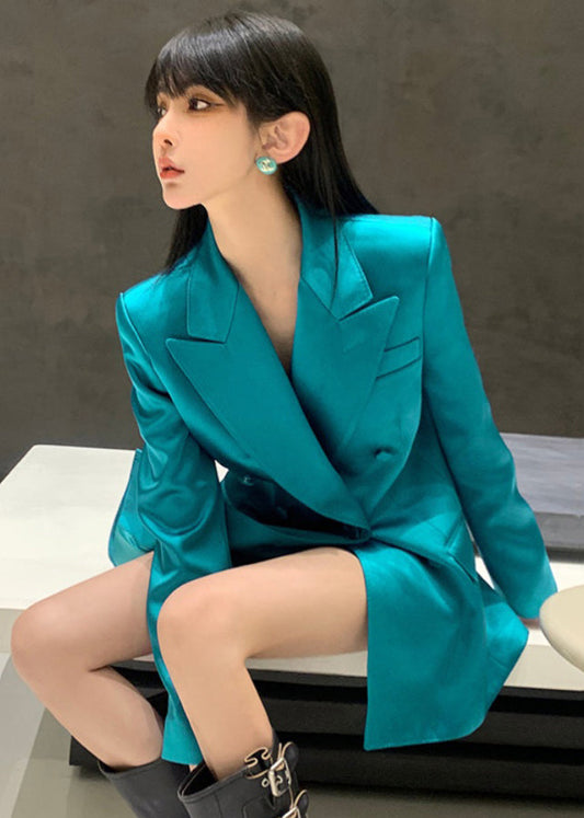 Sophisticated Coat with a Clean Classic Look