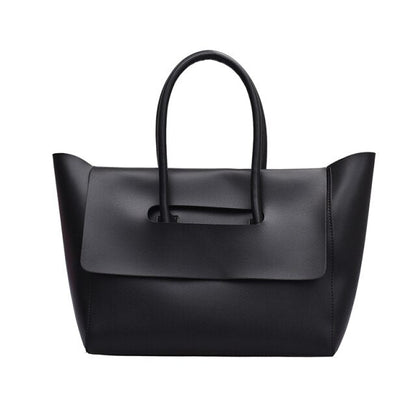 Well Tailored Bag with a Graceful Silhouette