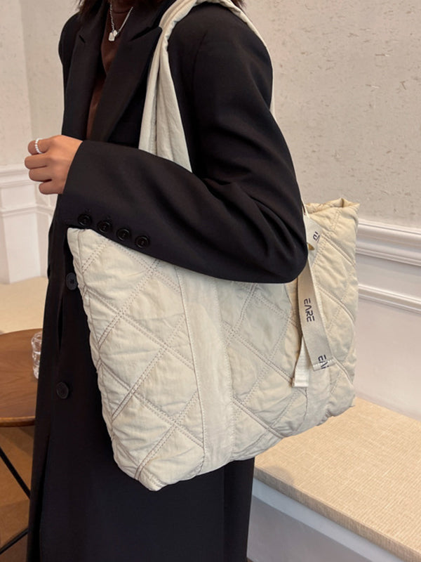 Beautifully Crafted Bag in a Classic Style
