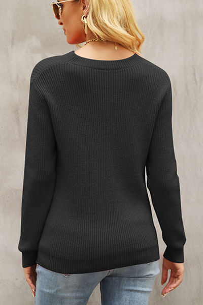 Elegantly Styled Sweater for Everyday Wear