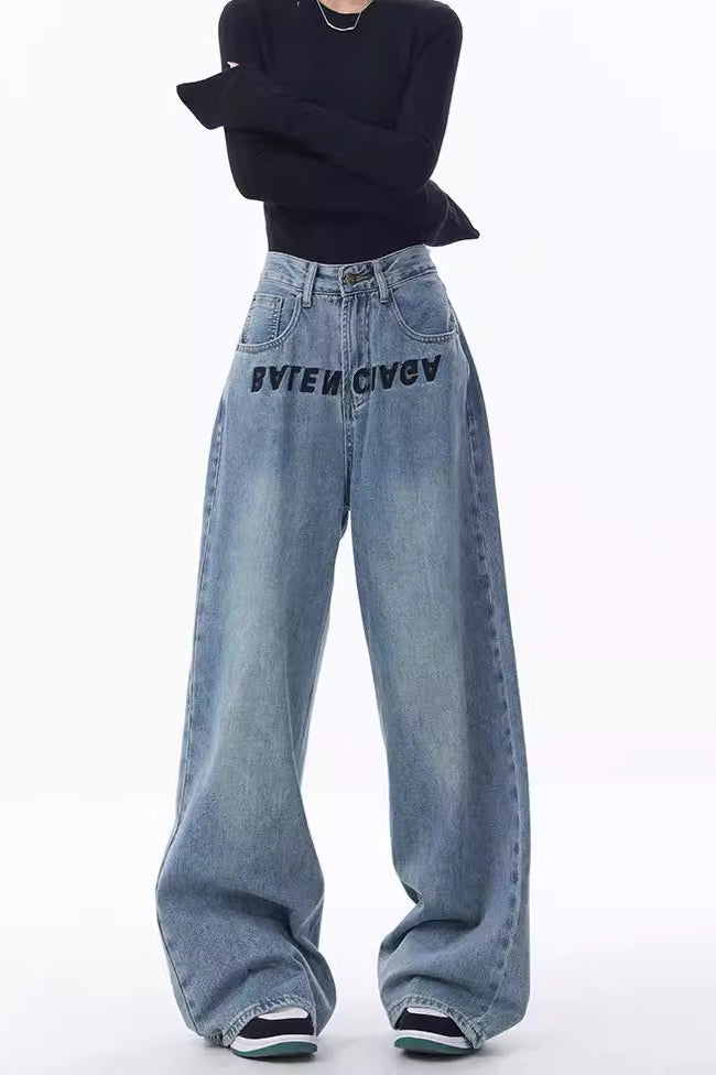 Well Tailored Garment with a Graceful Silhouette