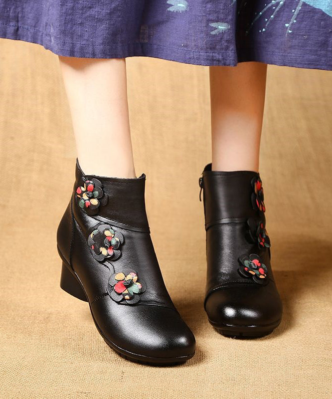 Elegantly Styled Boots for Everyday Wear