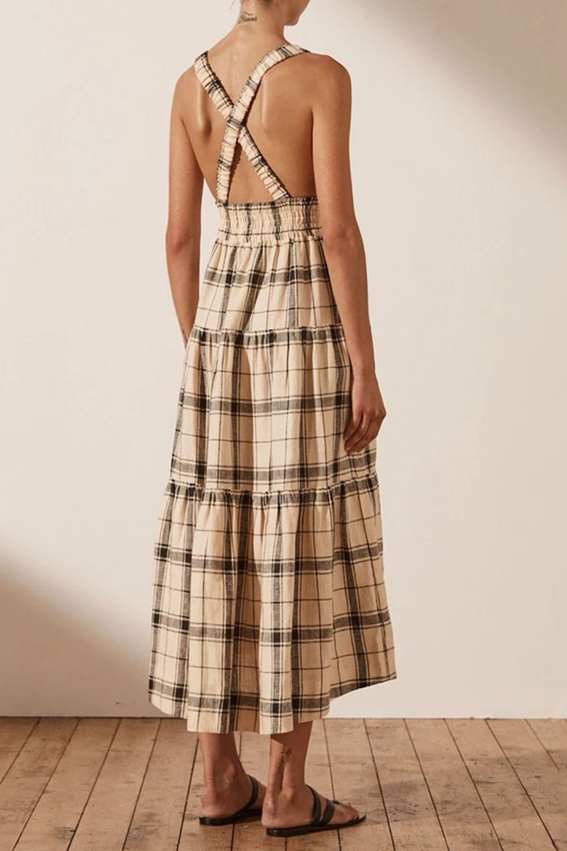 Classic Vintage Dress with a Flattering Fit