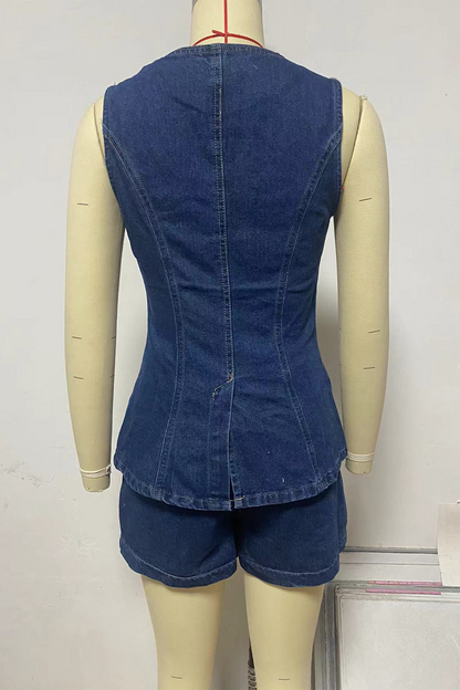 Beautifully Finished Garment in a Timeless Design