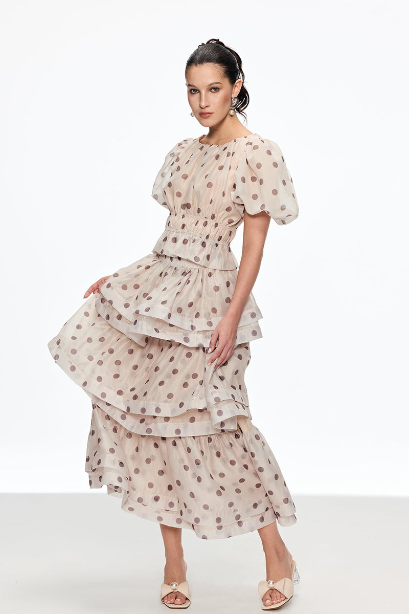 Sophisticated Garment with a Clean Classic Look