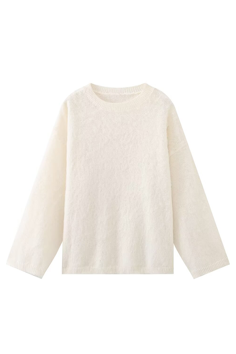 Effortlessly Elegant Sweater with a Timeless Design