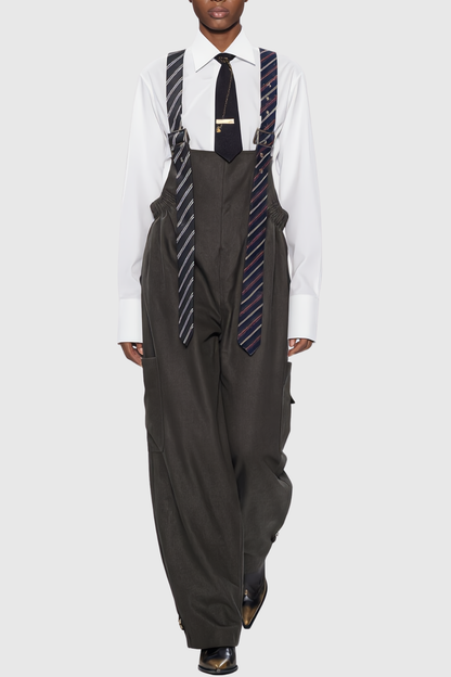Gracefully Styled Garment for Any Occasion