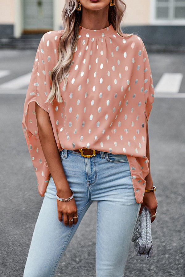 Effortlessly Elegant Blouse with a Timeless Design