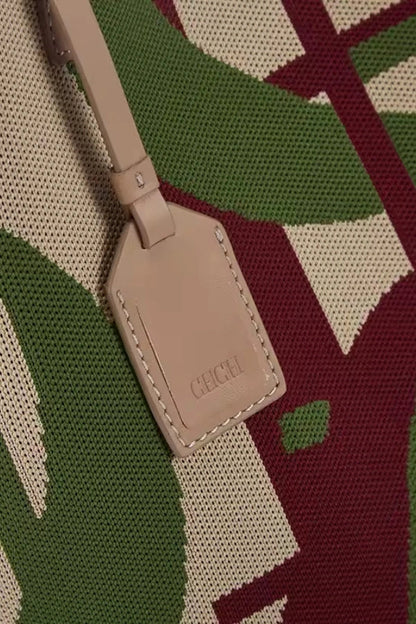 Well Tailored Bag with a Graceful Silhouette