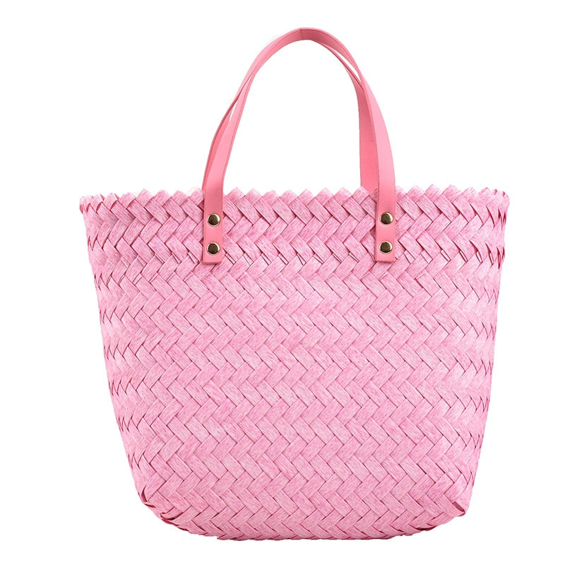 Sophisticated Bag with a Clean Classic Look