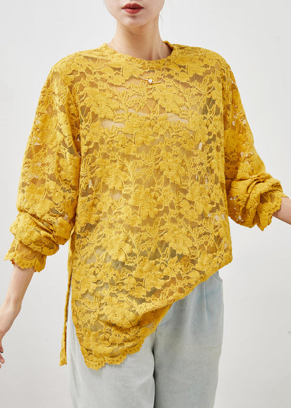 Well Tailored Top with a Graceful Silhouette