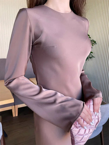 Gracefully Styled Dress for Any Occasion