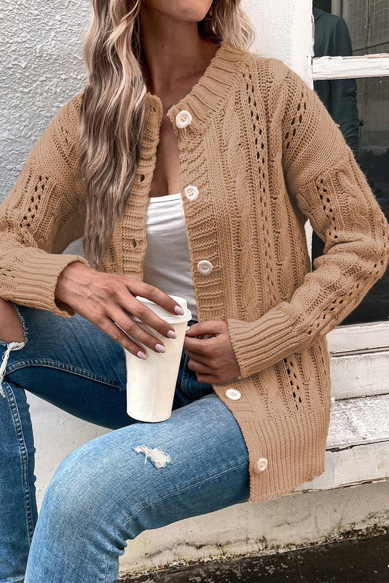 Effortlessly Elegant Top with a Timeless Design