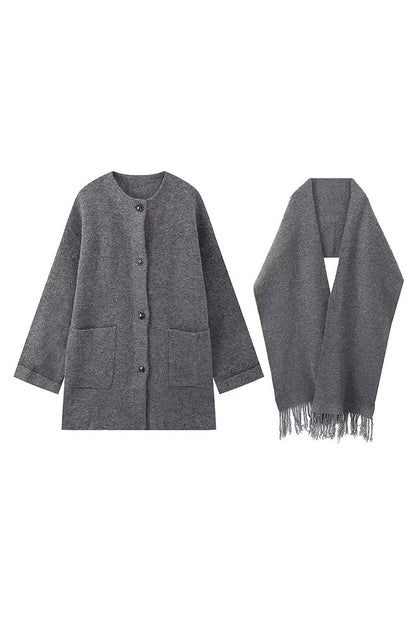 Beautifully Finished Coat in a Timeless Design