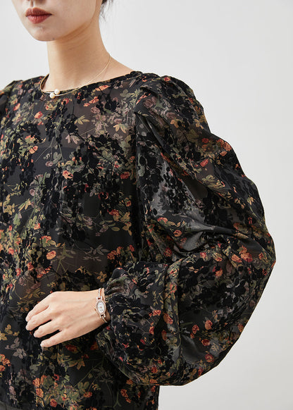 Classic Vintage Top with a Flattering Fit