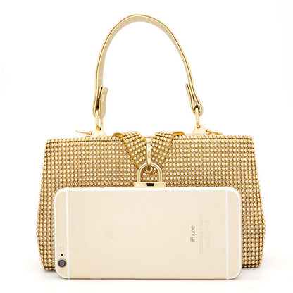 Polished Bag with an Effortless Classic Look