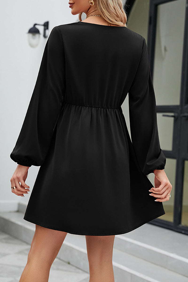 Beautifully Finished Dress in a Timeless Design