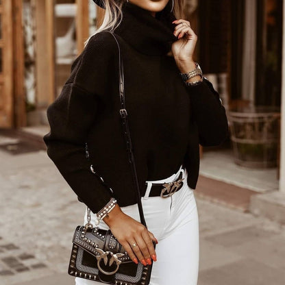 Effortlessly Elegant Sweater with a Timeless Design