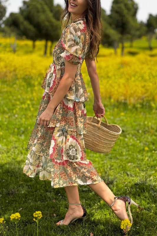 Classic Vintage Dress with a Flattering Fit